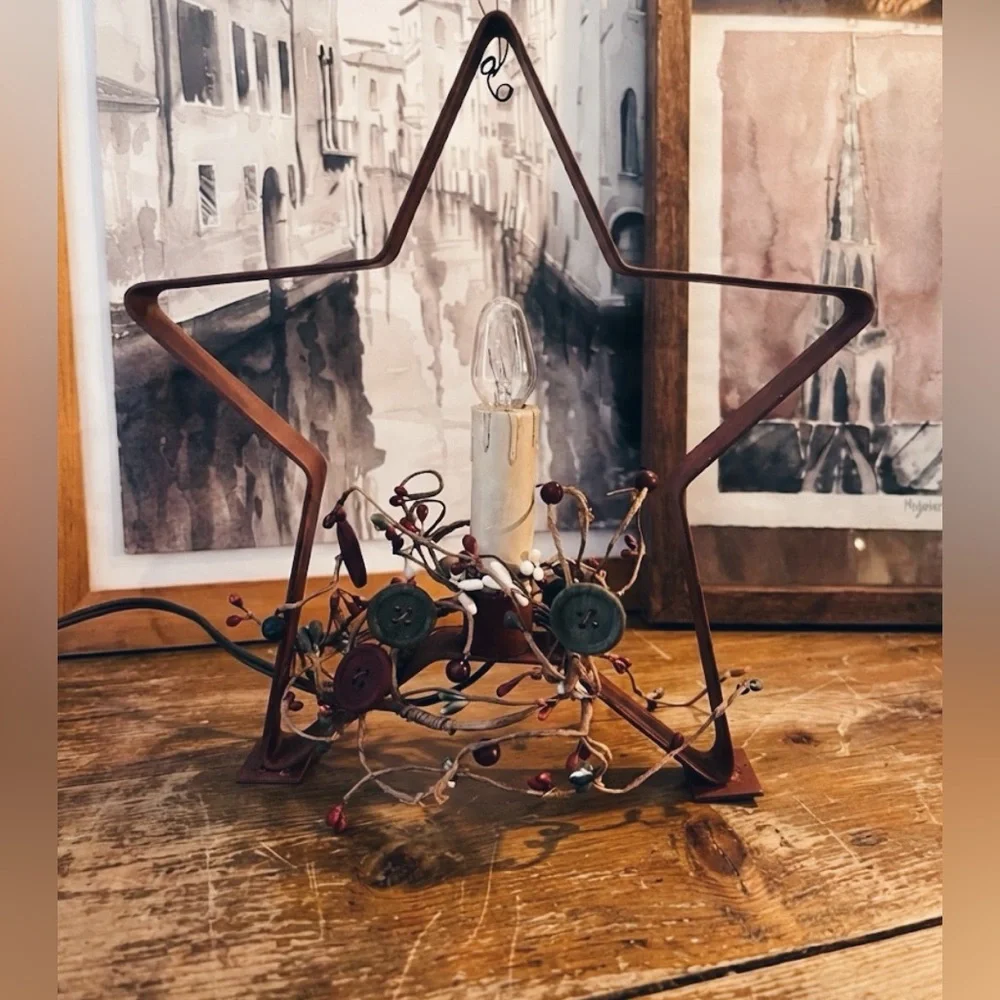 Primitive / Farmhouse Rustic Star Lamp